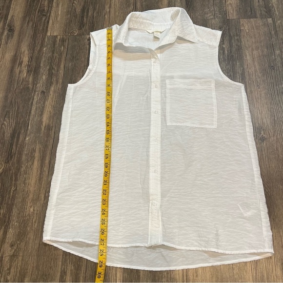 H&M White Short Sleeves Collared White Buttoned Down Shirt Size M - Picture 9 of 10